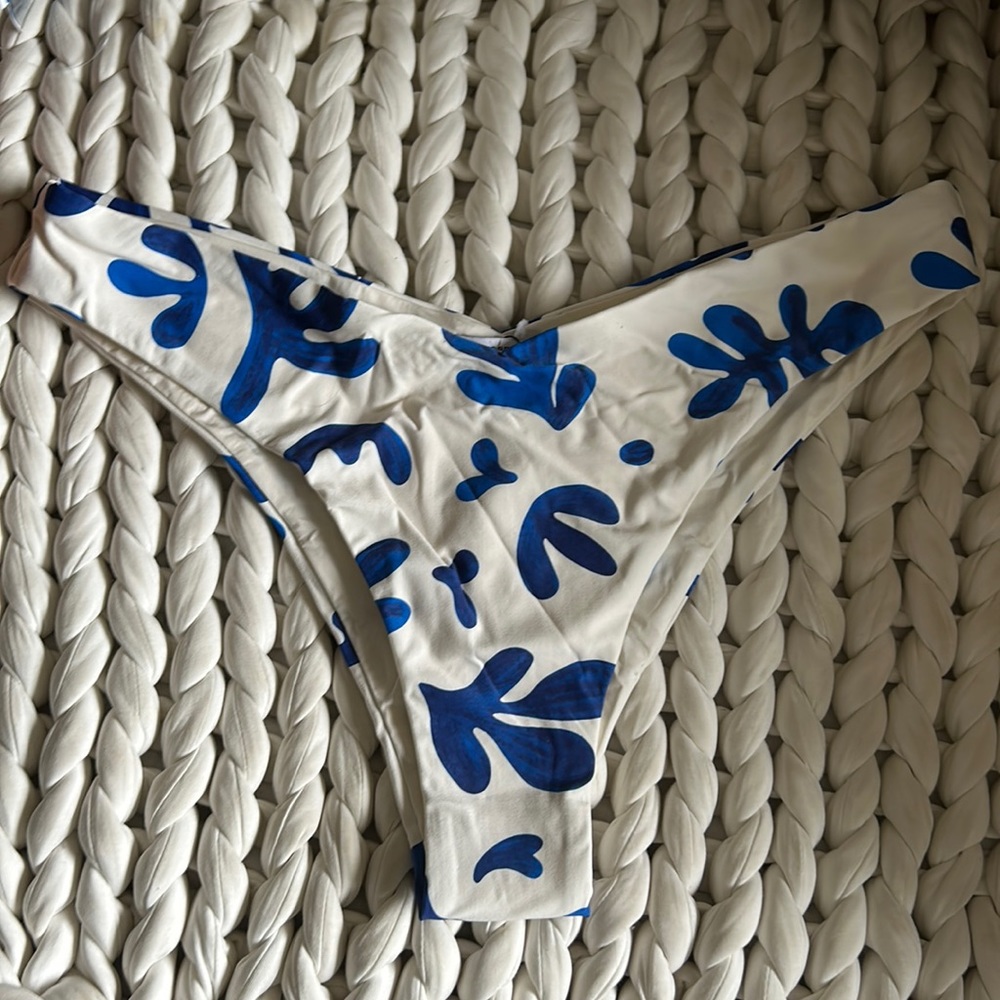We wore what Delilah bikini bottom
